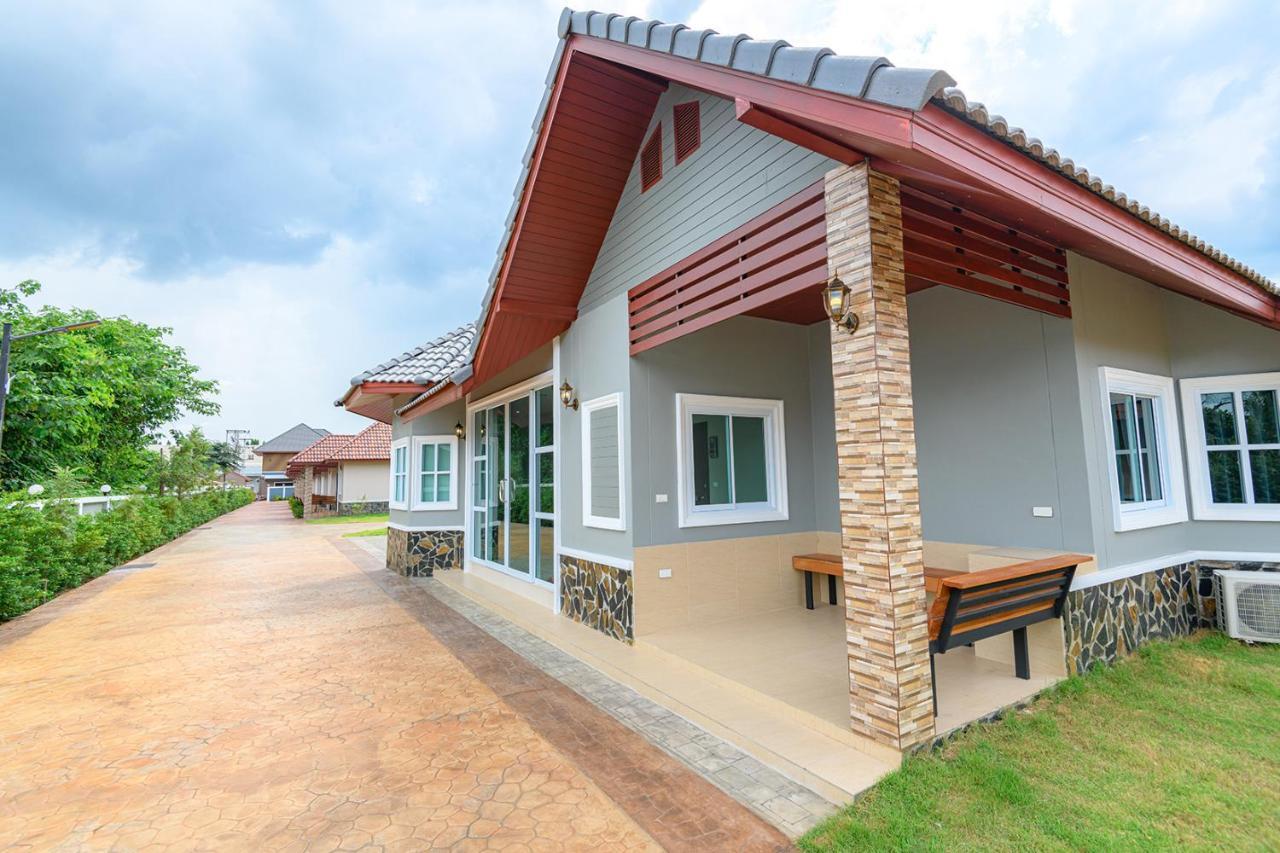 Avarin Resort Pakchong Exterior photo